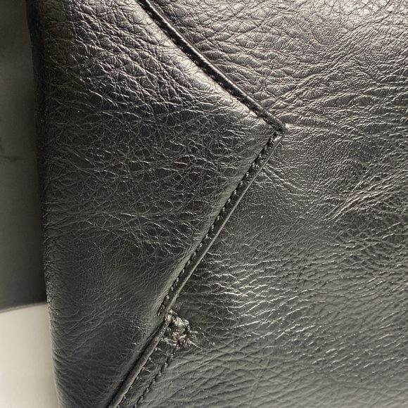 Matt & Nat Black Minka Vegan Hobo Bag Dwell Crossbody Bag - Picture 8 of 17